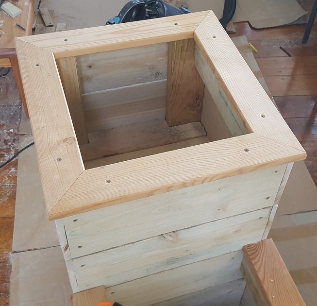 two level planter box step 22